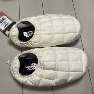 The North Face Slippers